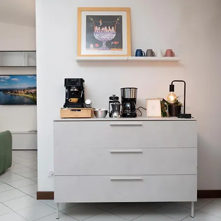 Interno3 Design Garage & Mxp アパート セスト・カレンデ